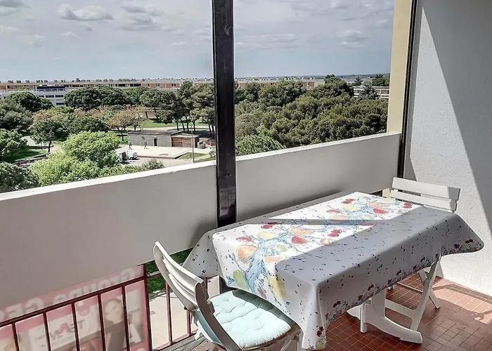 Chaleureux Avec Balcon, Animaux Admis, Pour Cure Ou - Fr-1-503-85 Balaruc-les-Bains